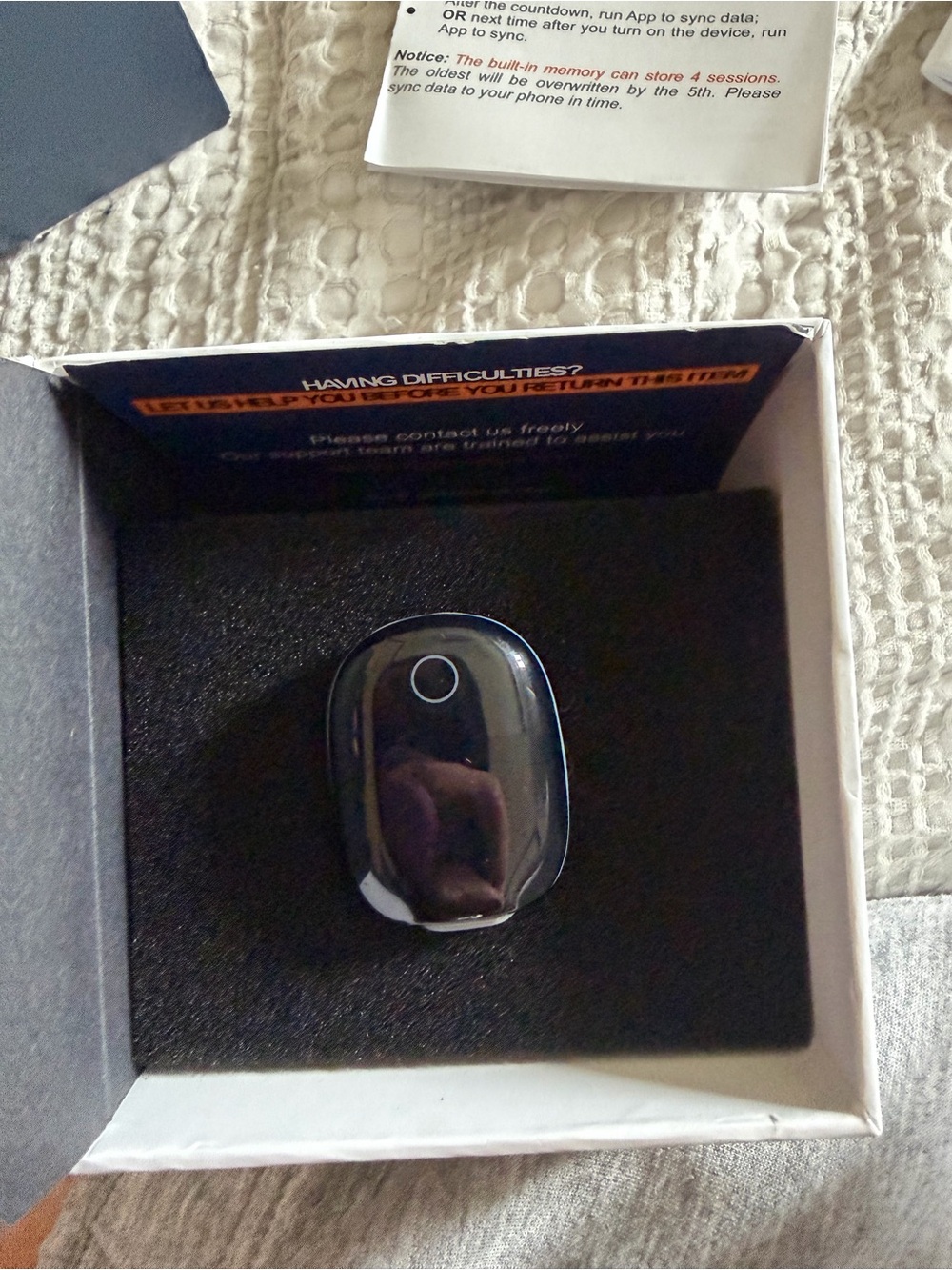 Smart Pulse Oximeter with App - Black and Gray - Picture 11 of 14